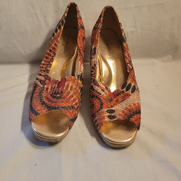 Faded Glory Women Wedges Size 11 Orange Rainbow Open Toe Summertime Fabric - Picture 2 of 8